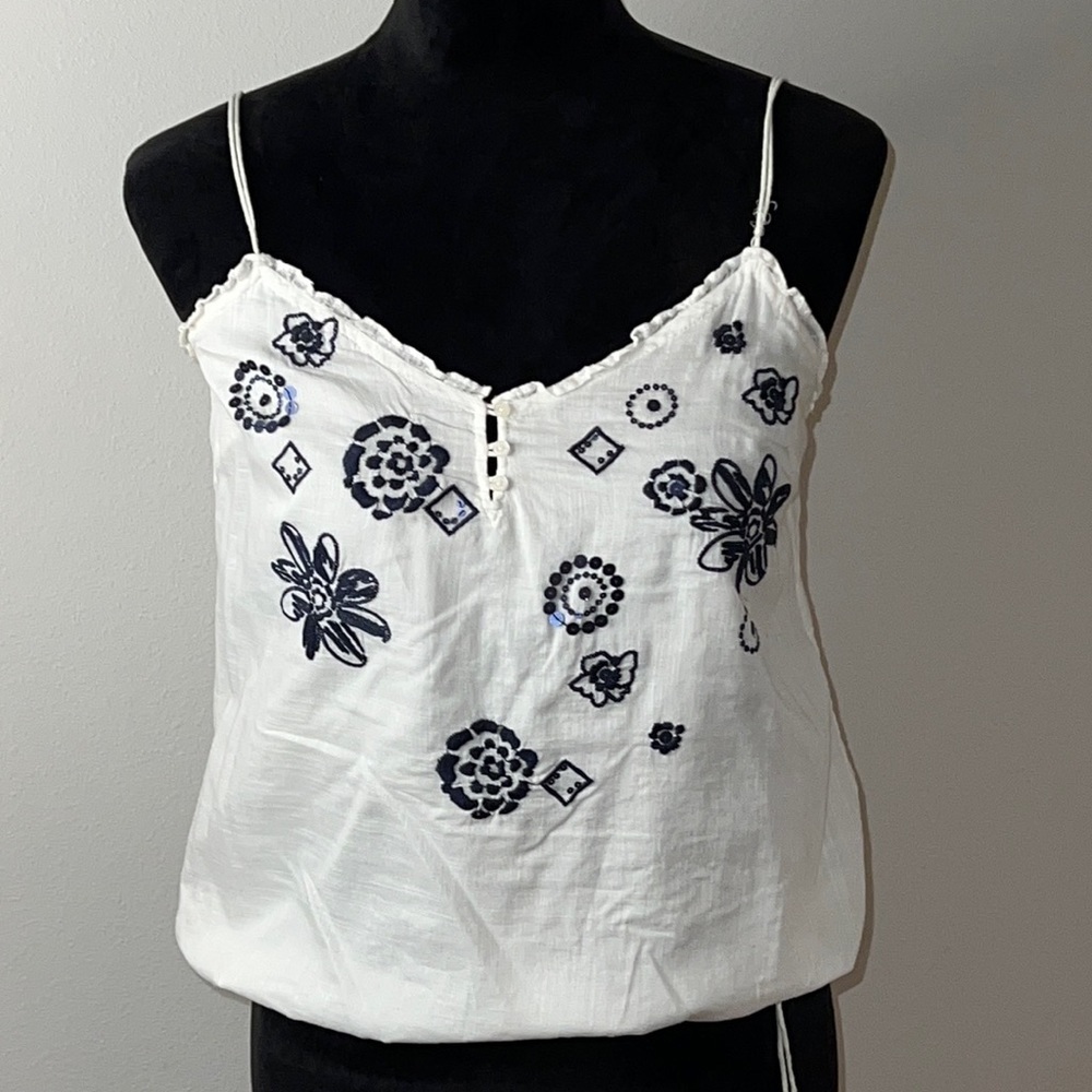 Hollister embroidered white cotton adjustable strap top Sz M